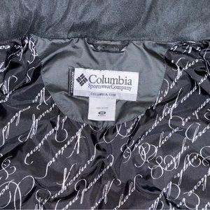 Columbia XS puffy vest with detachable hood
